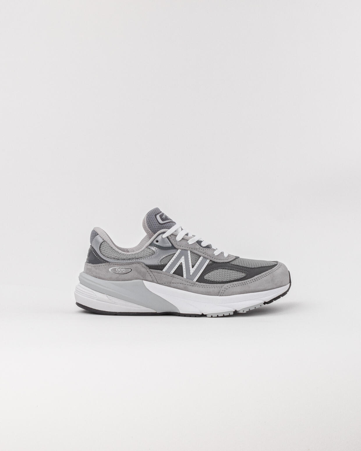 New Balance M990GL6