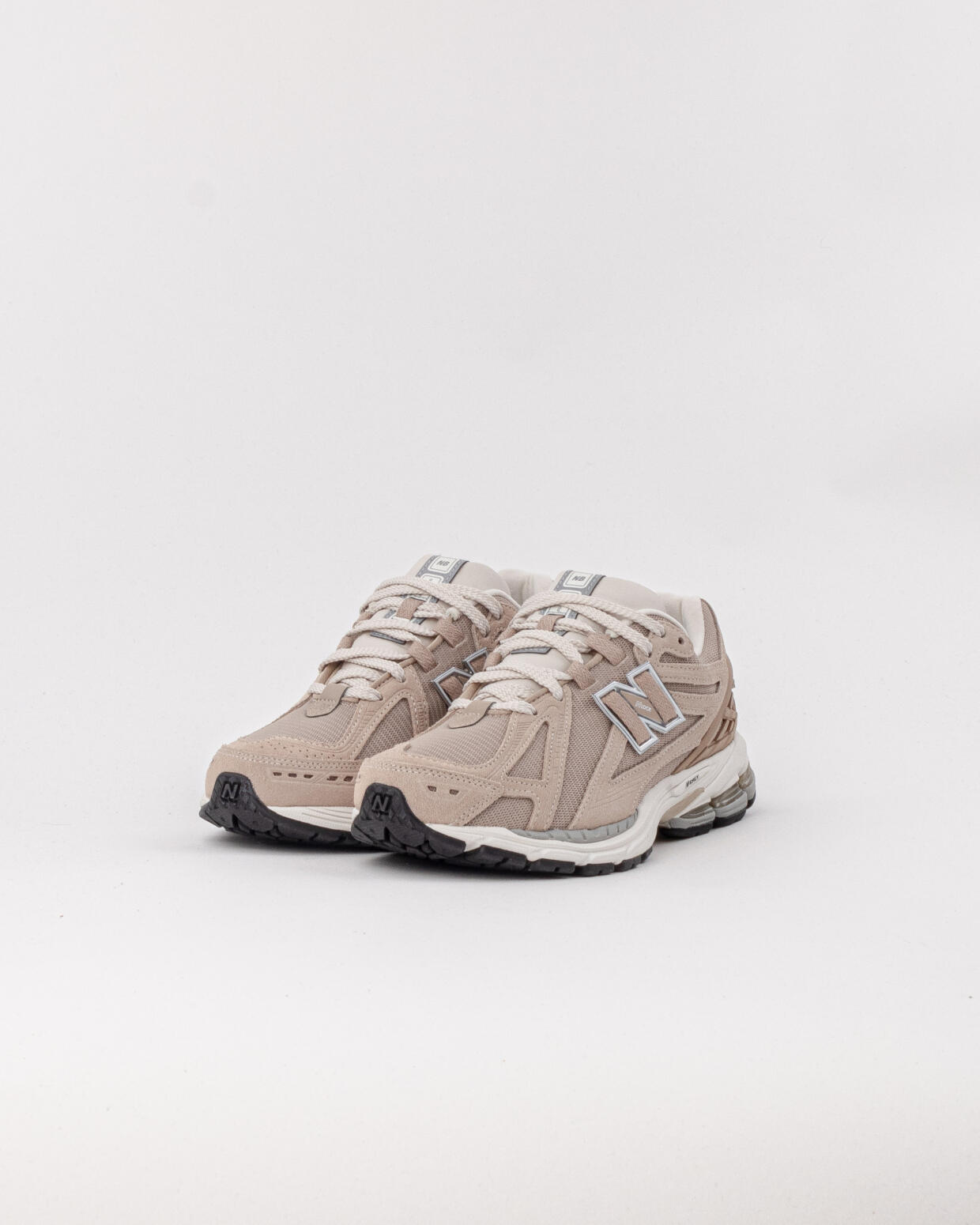 New Balance M1906RW