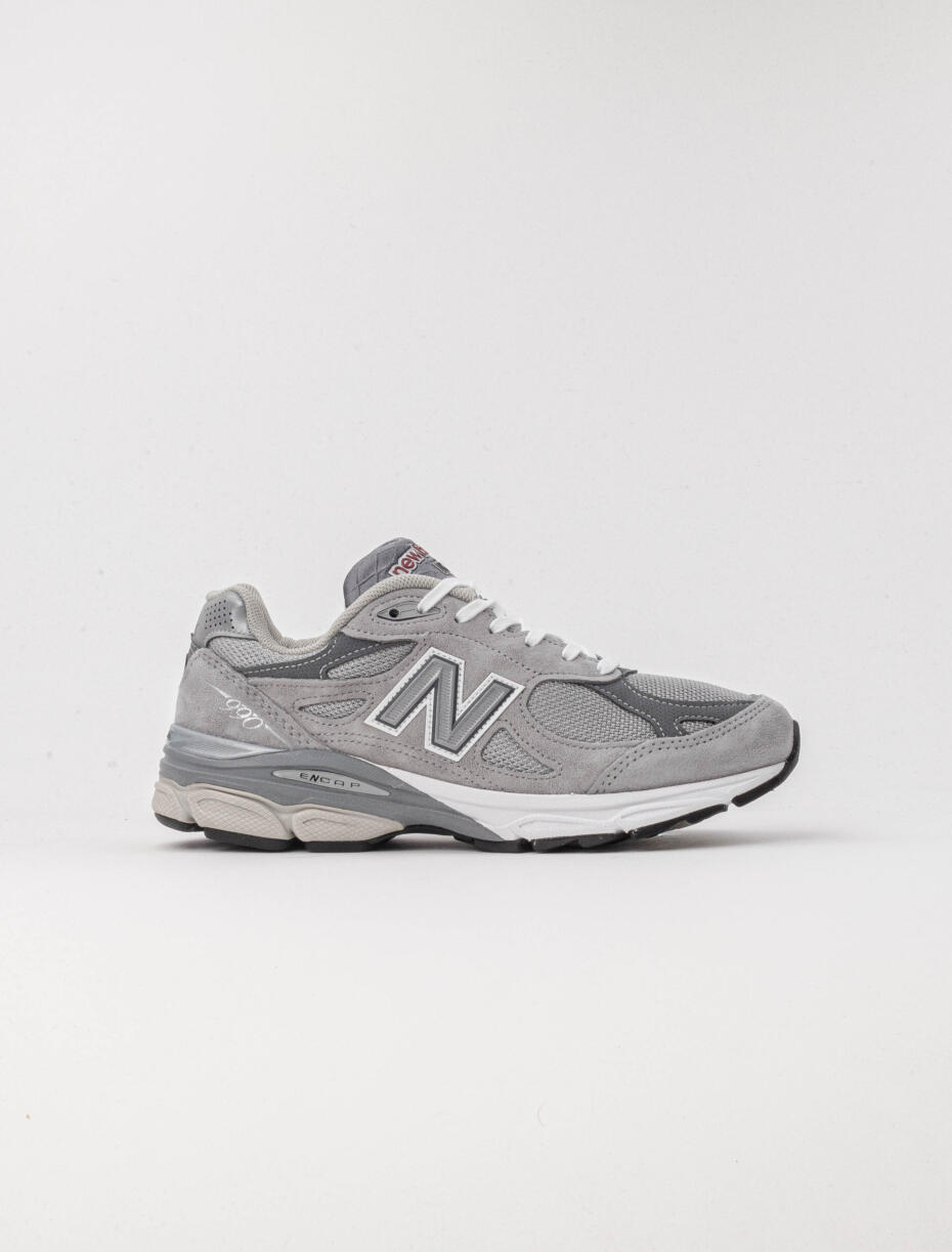 New Balance M990GY3