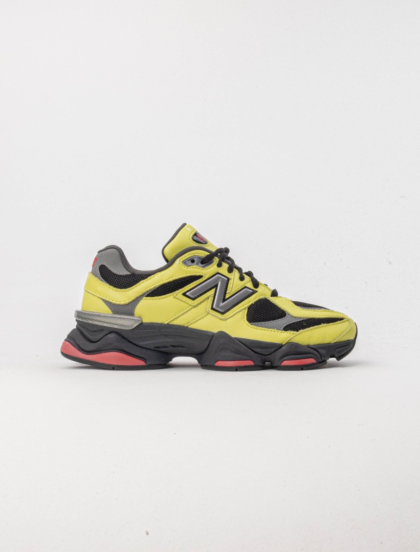 new-balance-u9060nrg-821x1079.jpg