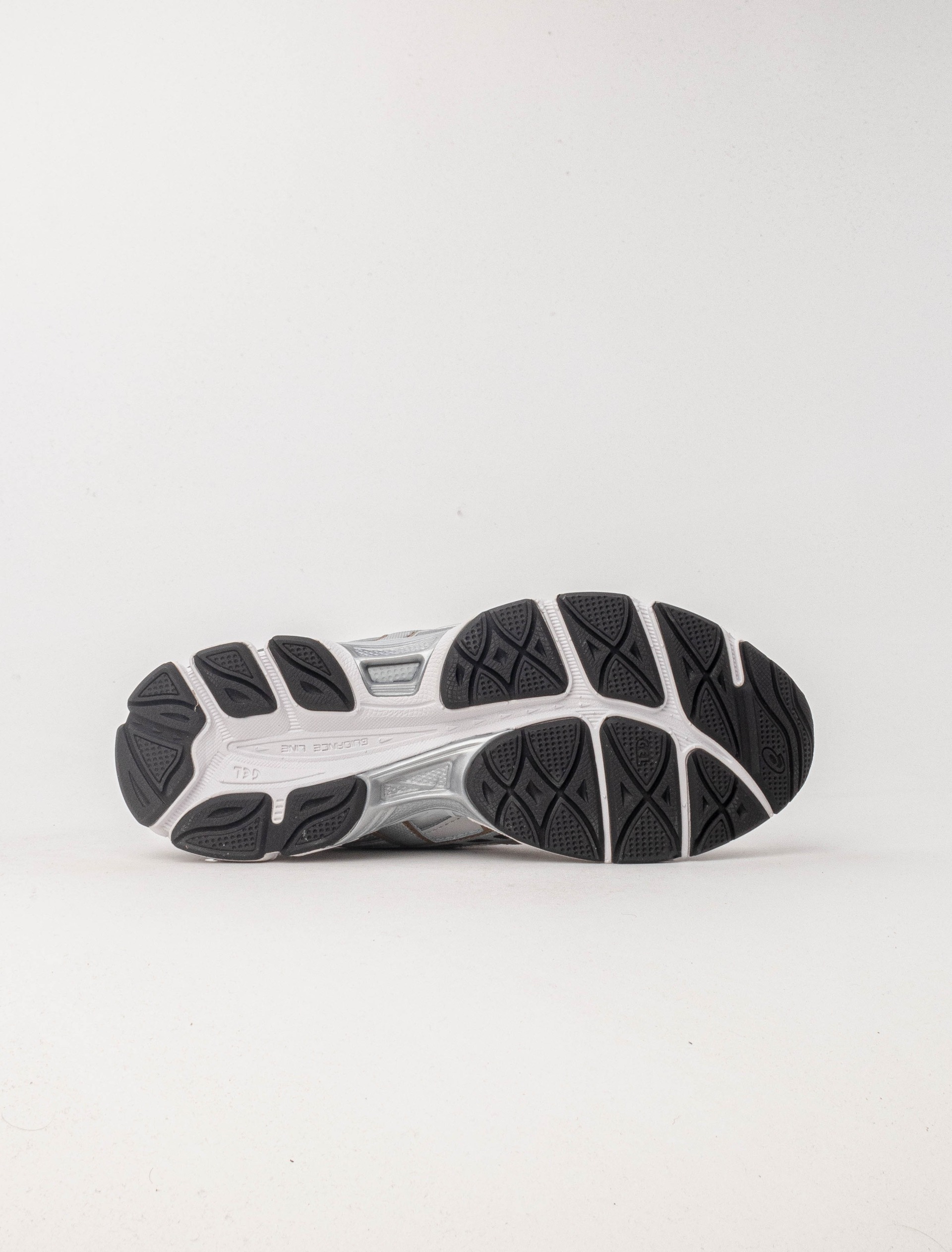 Asics Gel-NYC 2055 Cream / Pure Silver · 1203A542-100