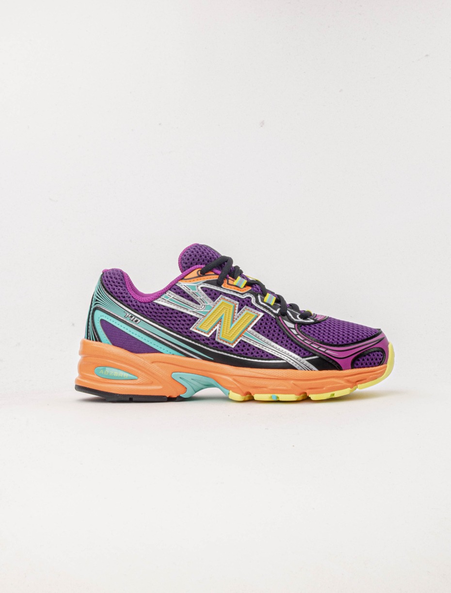 New Balance U740MC2
