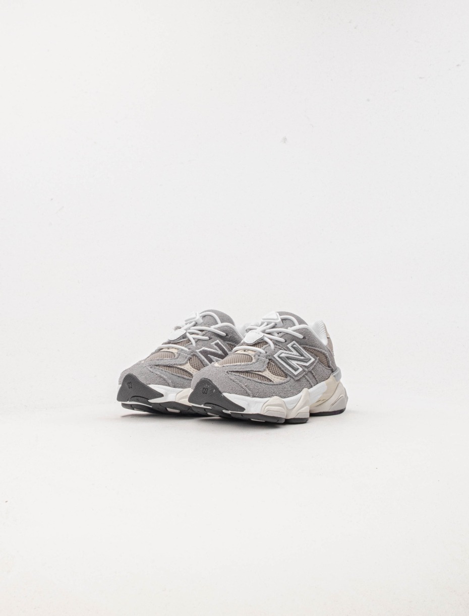 New Balance IV9060BA