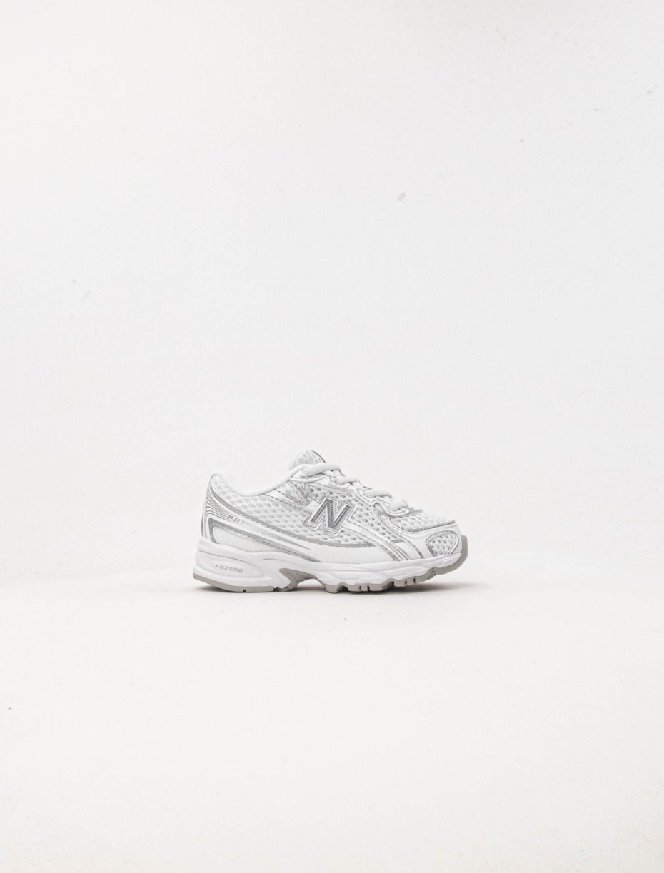 New Balance IZ740WM