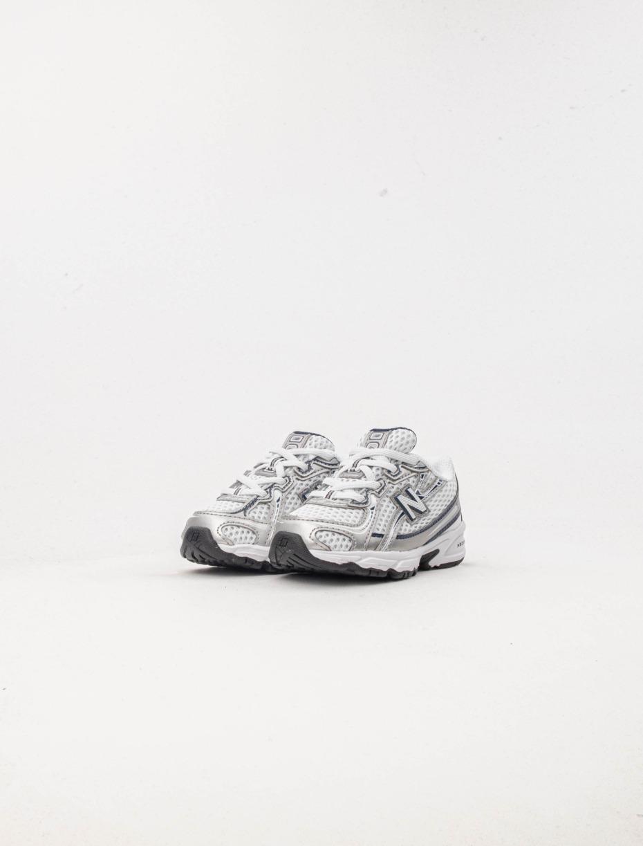 New Balance IZ740WN