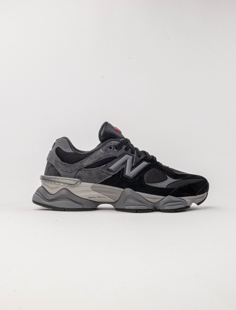 new-balance-u9060blk_-821x1079.jpg