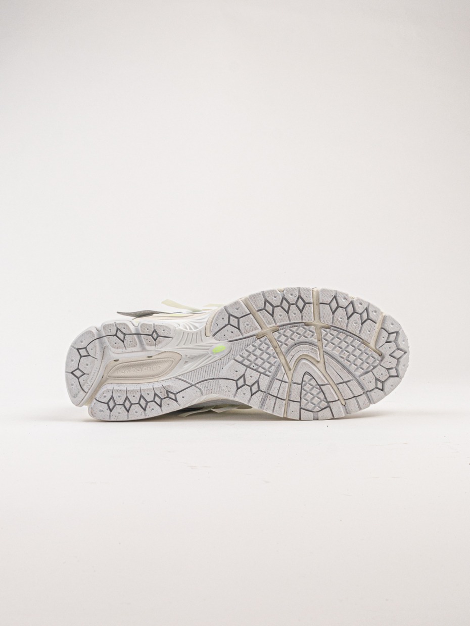 New Balance U1906AE