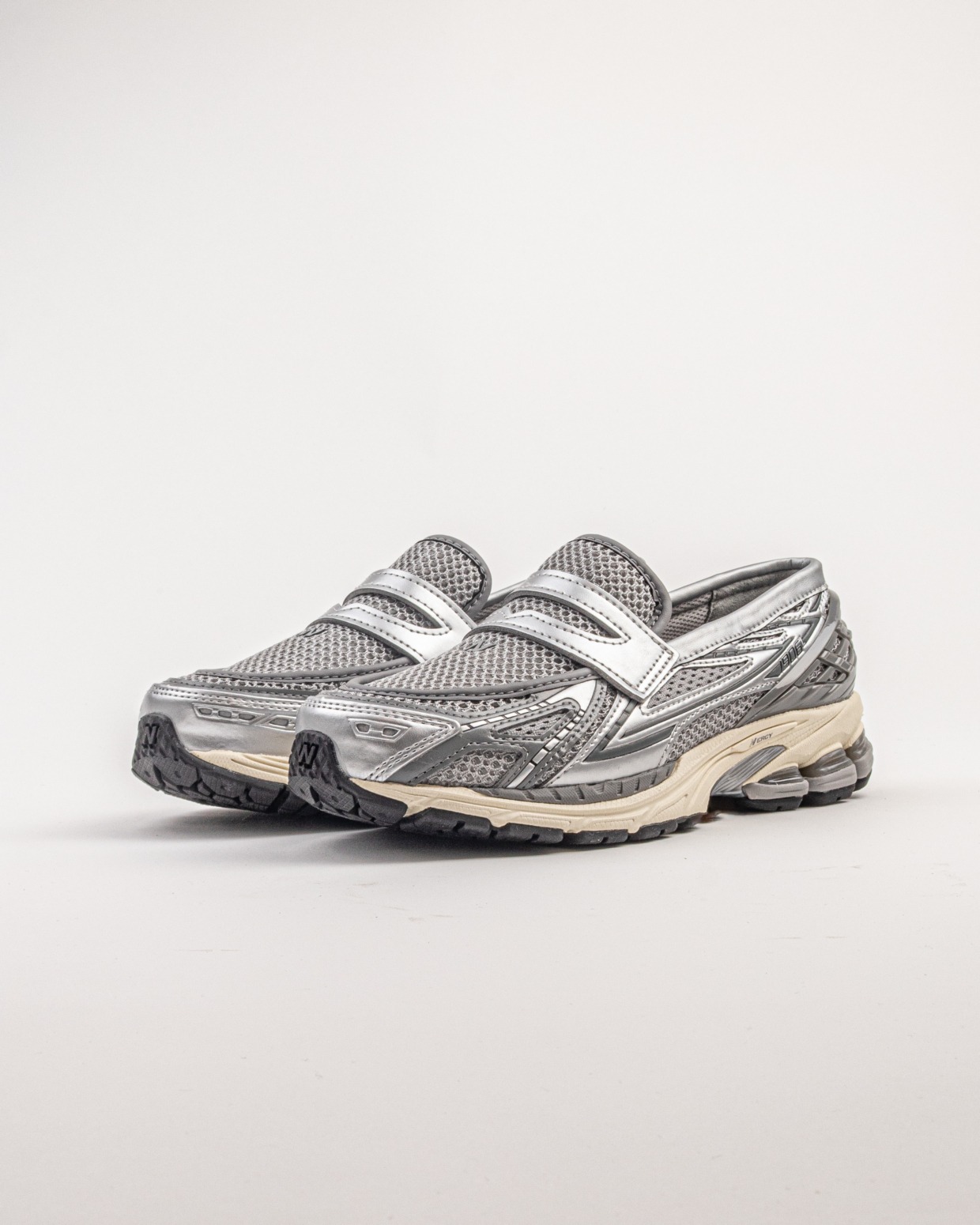 New Balance U1906LAE