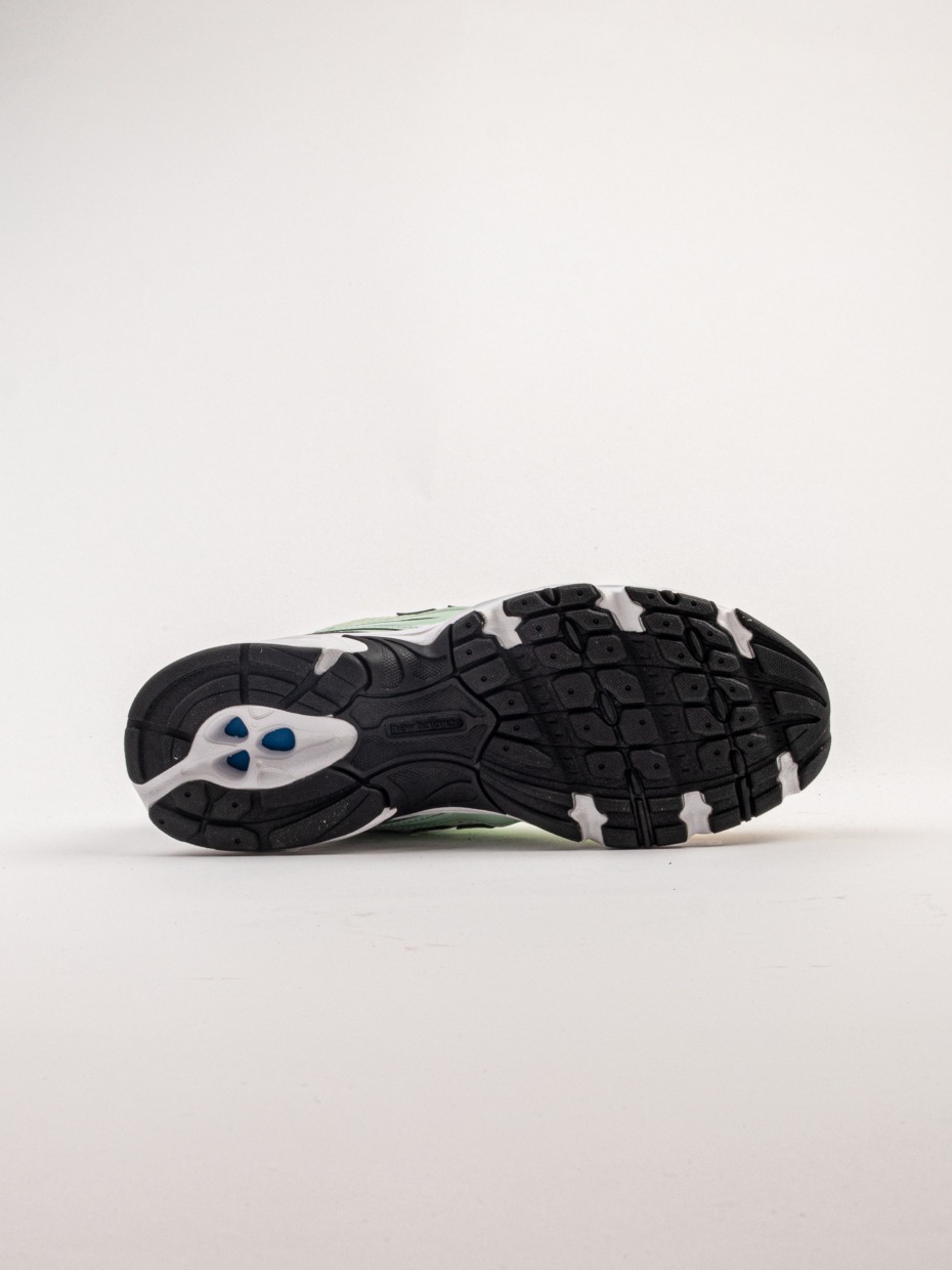 New Balance U740YC2