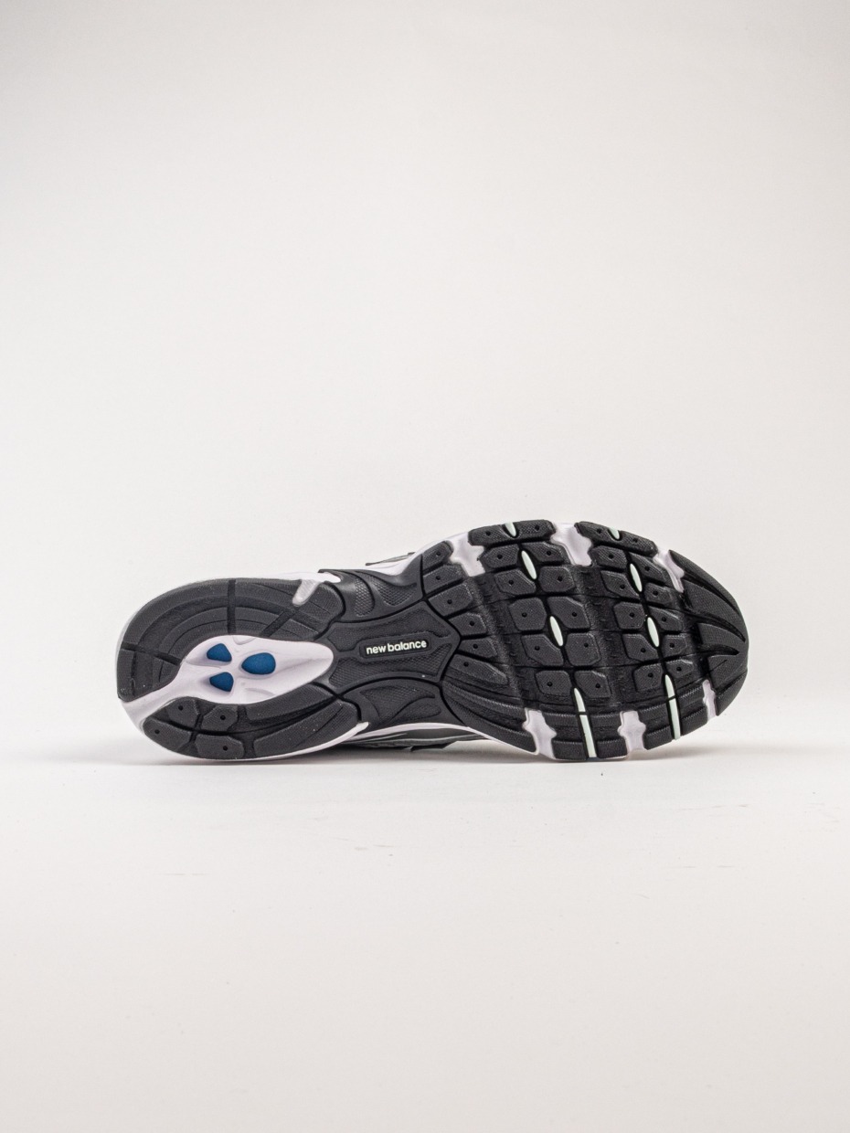 New Balance U740FG2