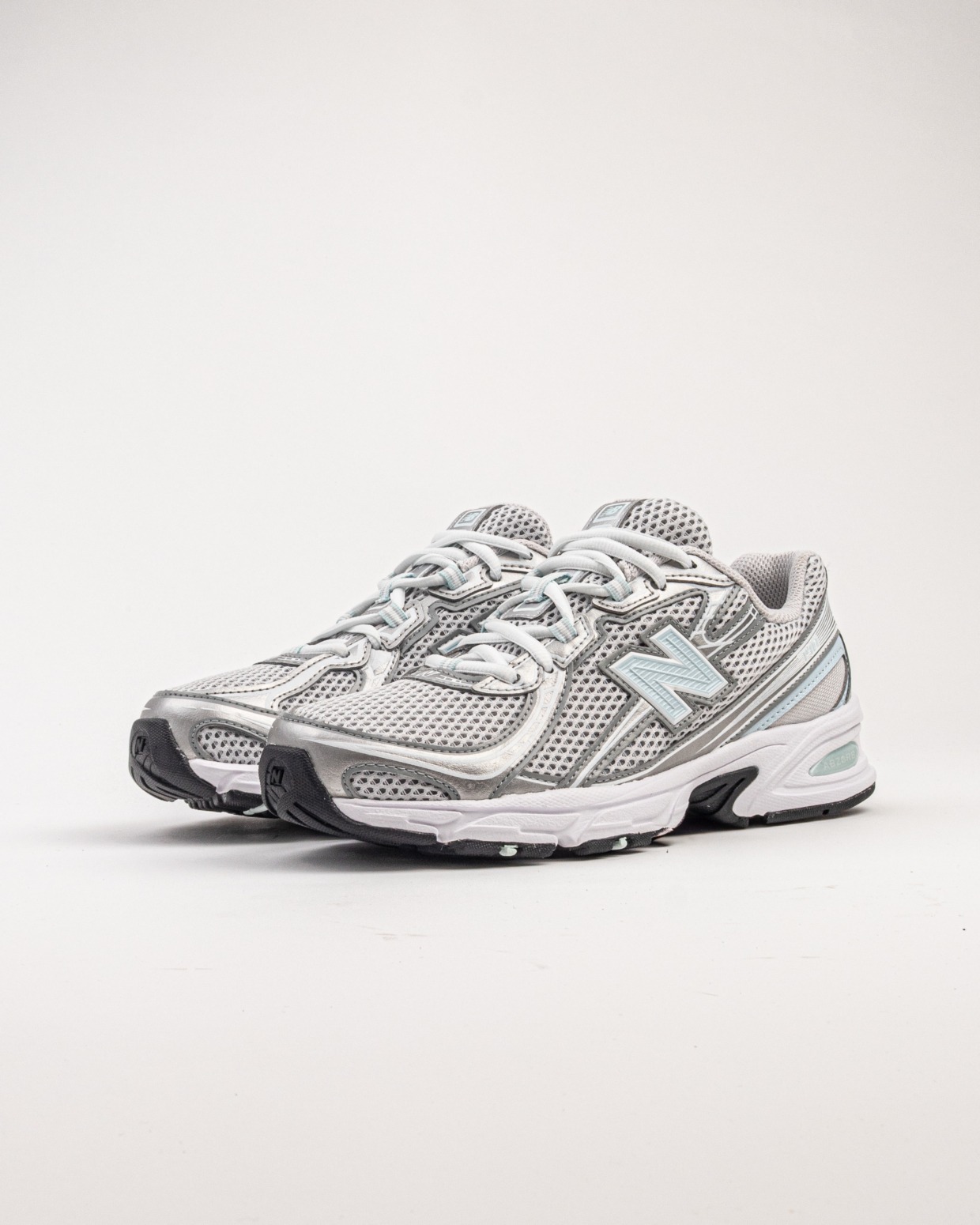 New Balance U740FG2