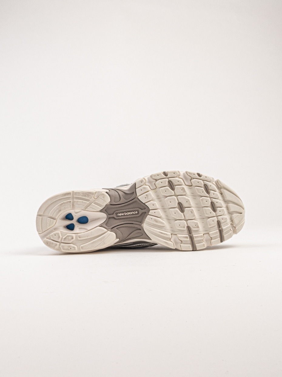 New Balance U740MU2