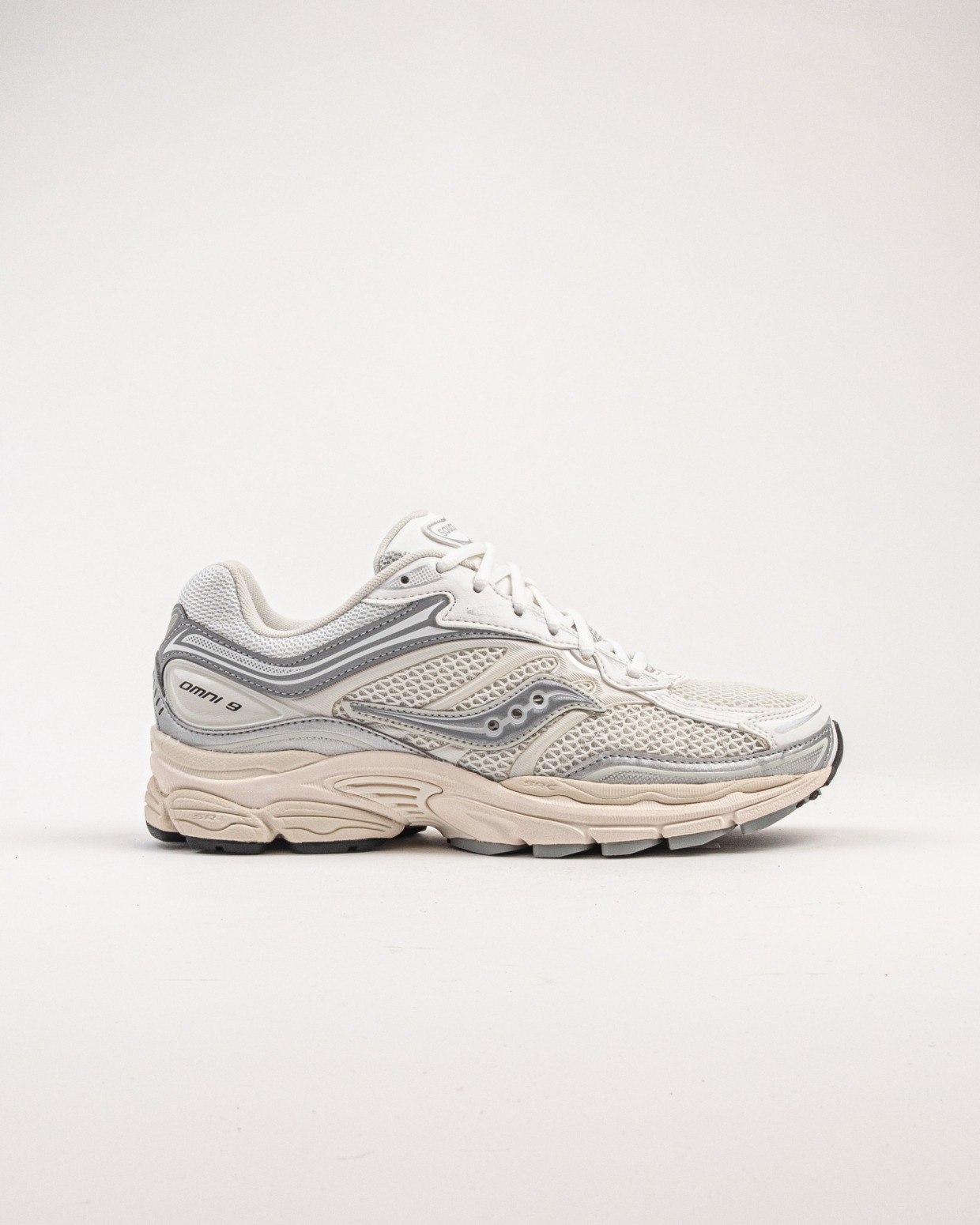 Saucony ProGrid Omni 9