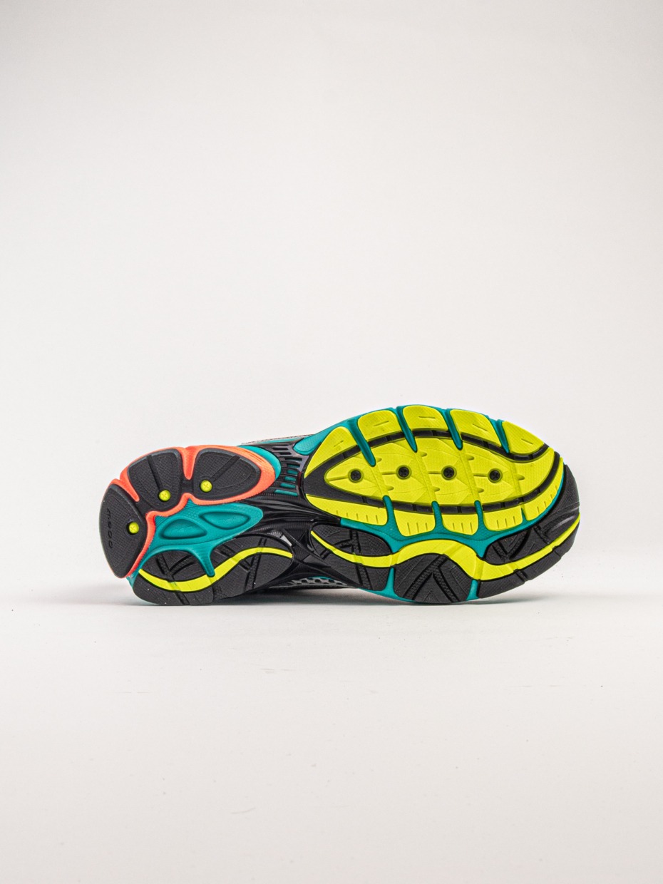 Saucony ProGrid Omni 9