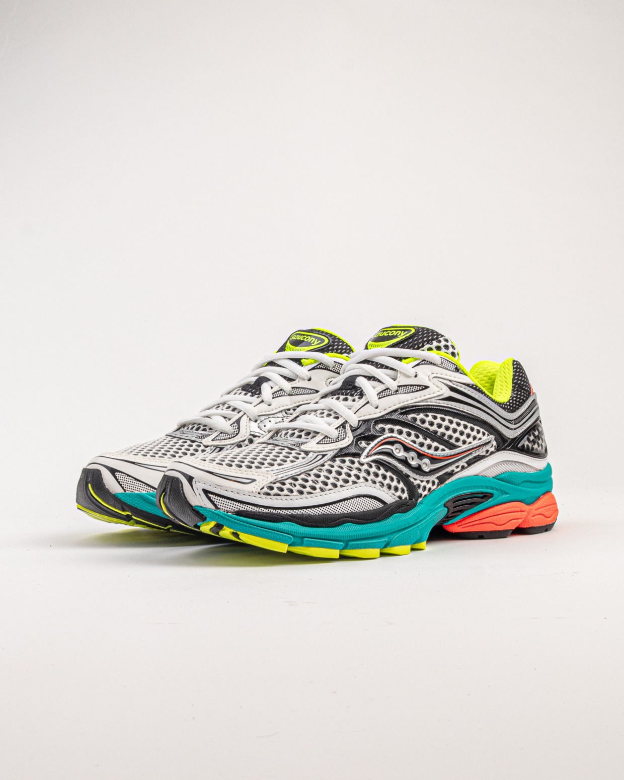 Saucony ProGrid Omni 9