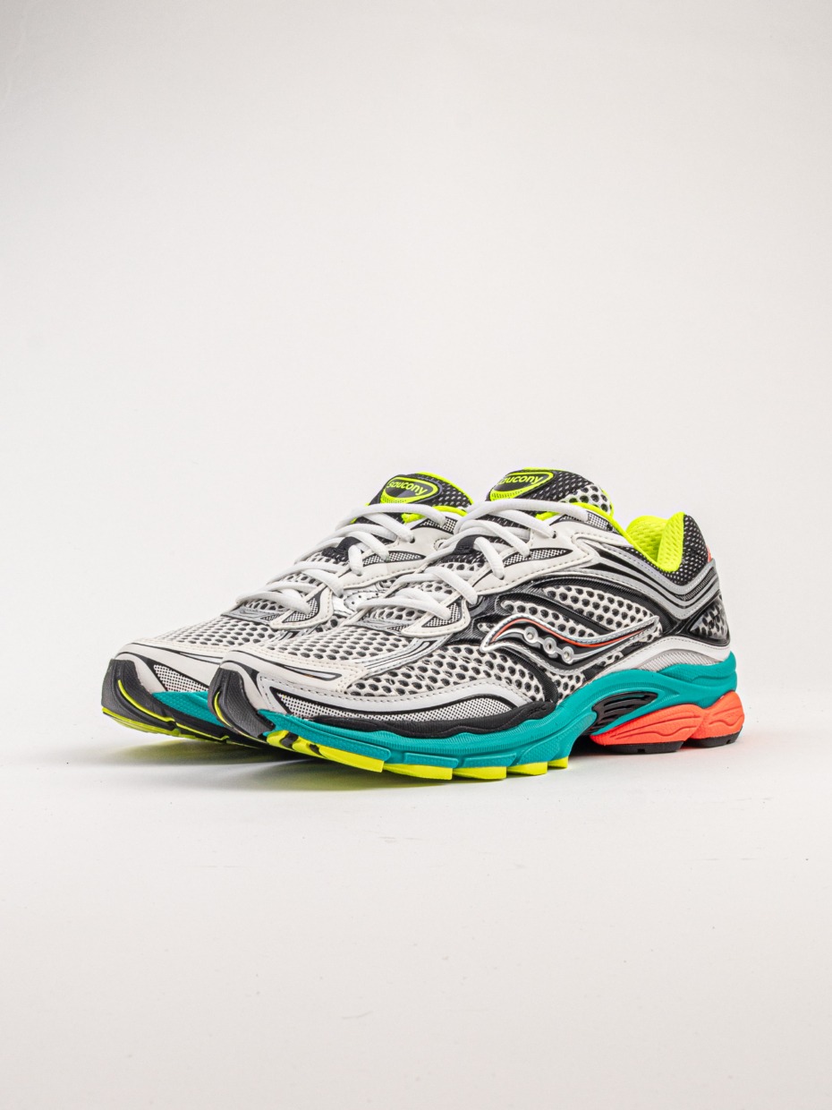 Saucony ProGrid Omni 9