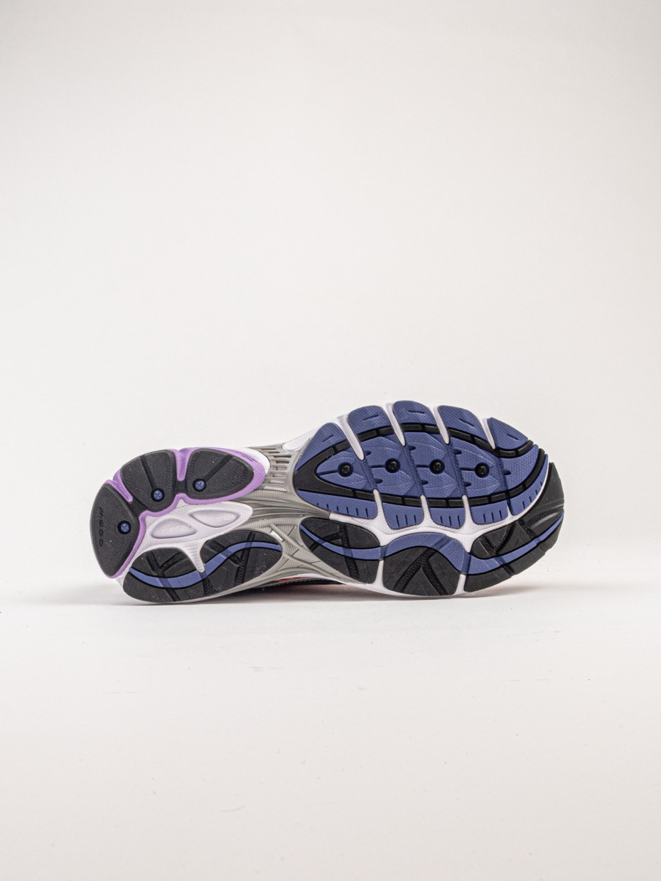 Saucony ProGrid Omni 9