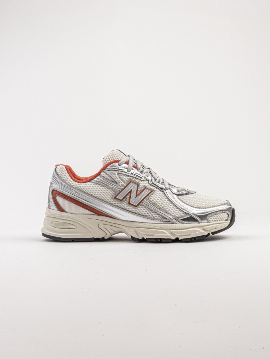 New Balance U7403SB