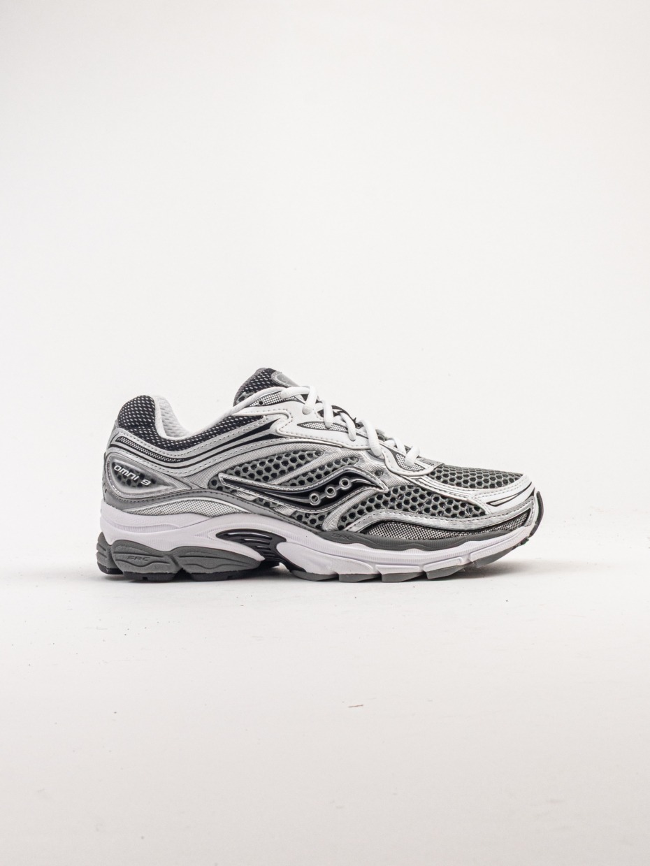 Saucony ProGrid Omni 9