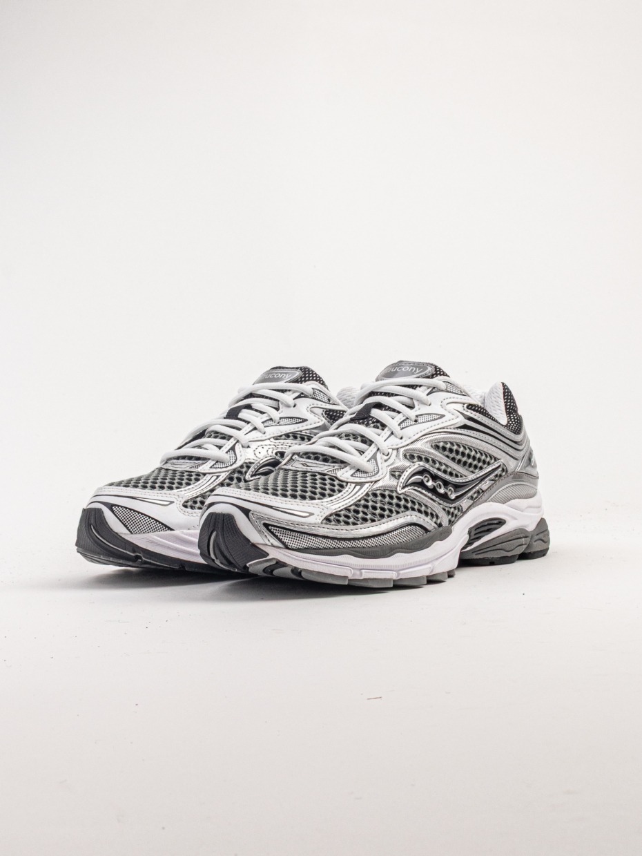 Saucony ProGrid Omni 9