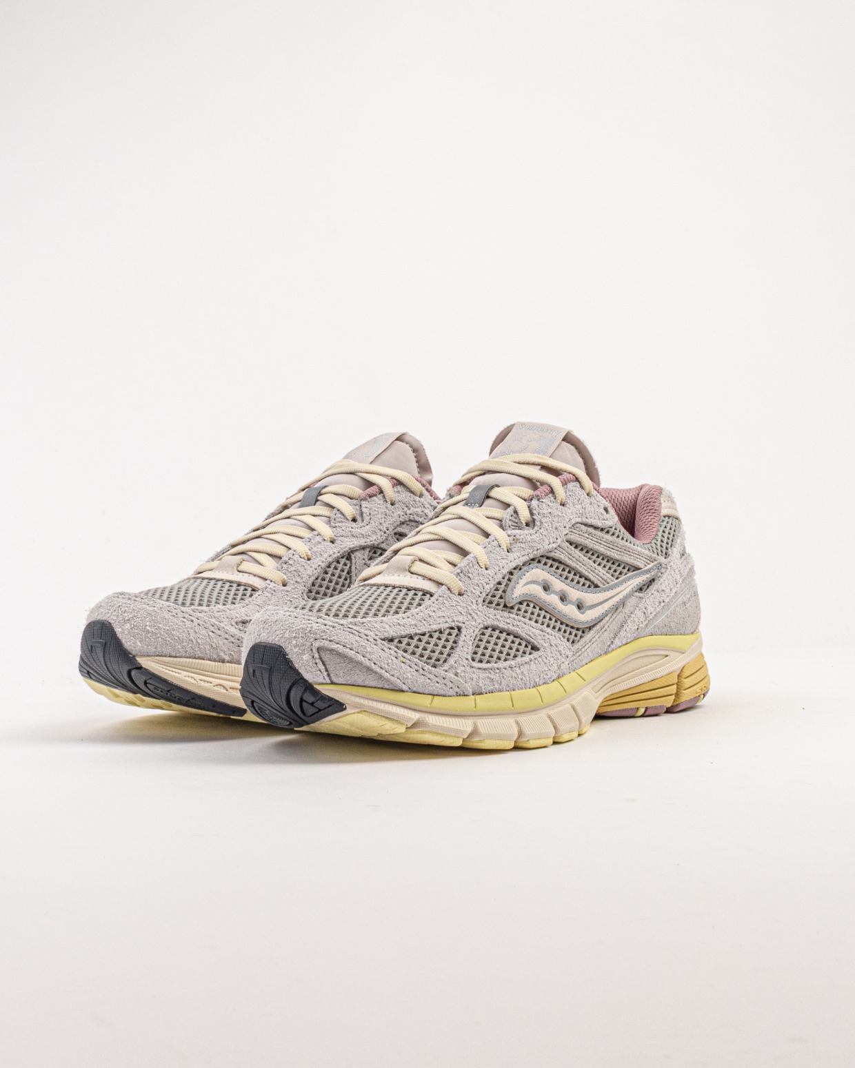 Saucony x 3sixteen Guide 7