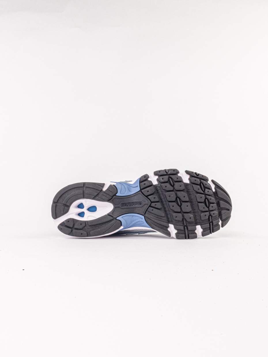 New Balance U740N7UT