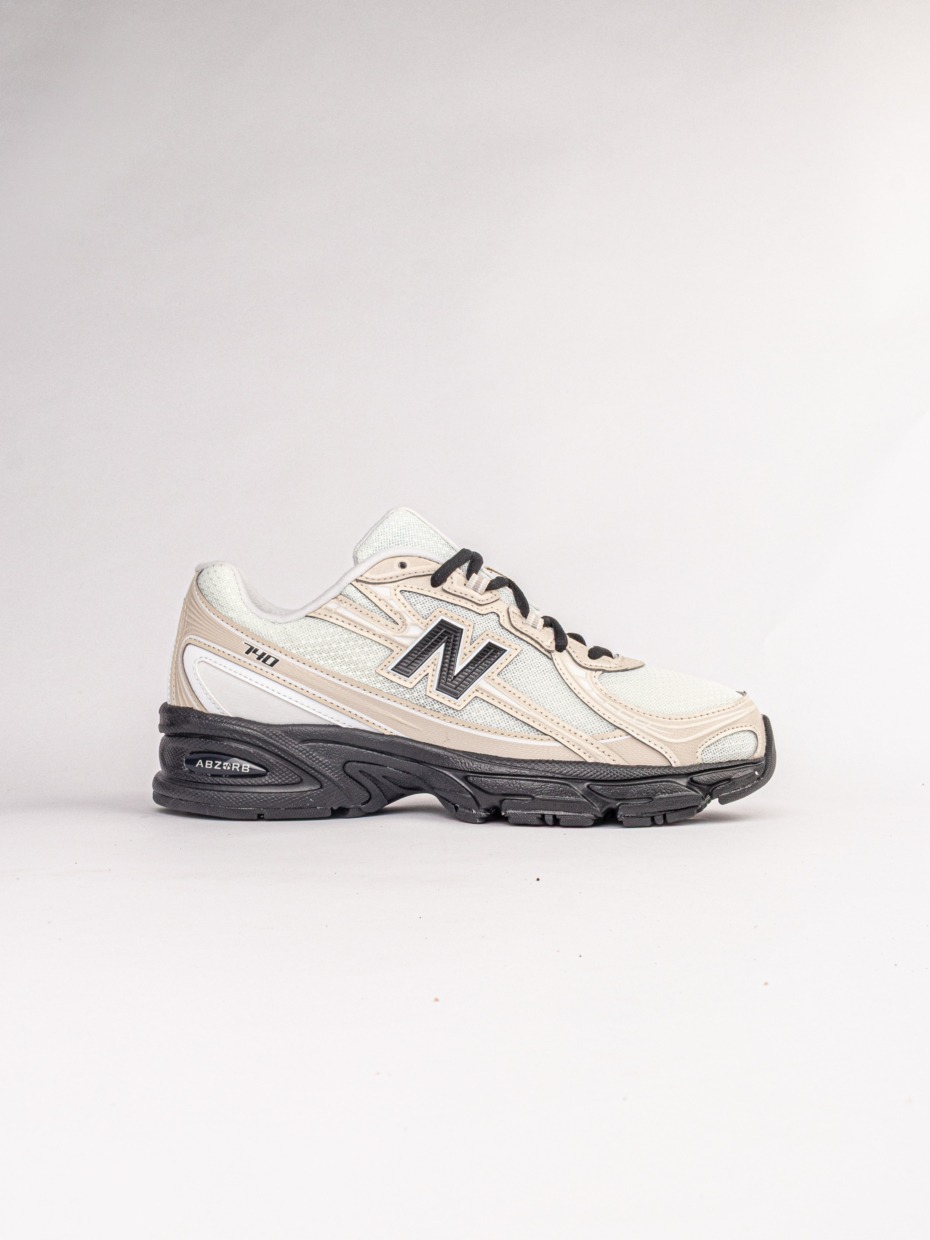 New Balance U7404OO